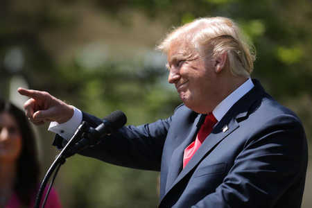 Donald Trump remercie Kanye West pour l'avoir rendu plus populaire auprès de la communauté afro-américaine