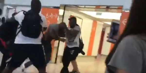 Une violente bagarre entre Booba et Kaaris éclate à Orly ! (VIDEO COMPLÈTE)