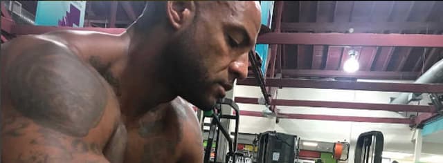 Booba fait une promesse concernant son prochain album  Trône 