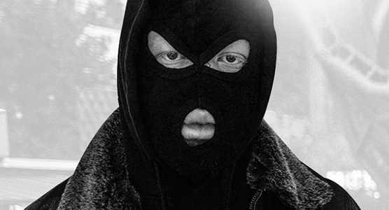 Un lycéen demande à Kalash Criminel de l'aider pour son TPE !