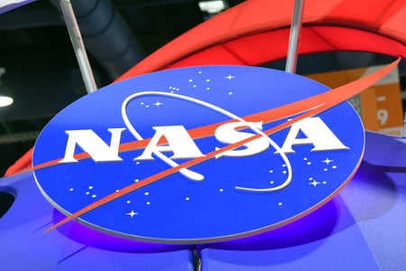 NASA : Une femme insulte grossièrement son supérieur sur Twitter sans le savoir et se fait virer !