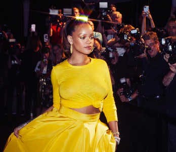 Rihanna parle de ses regrets :  J'aimerais redevenir vierge 